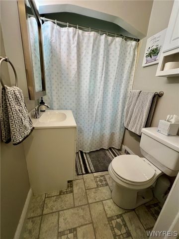 70 Irwinwood Road, Lancaster, NY 14086