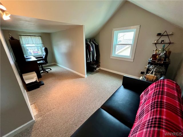 70 Irwinwood Road, Lancaster, NY 14086