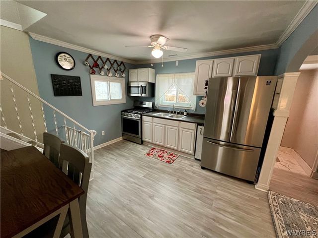 70 Irwinwood Road, Lancaster, NY 14086