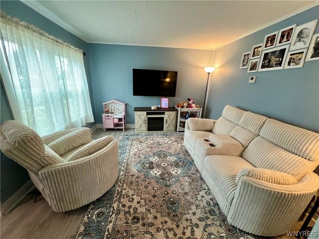 70 Irwinwood Road, Lancaster, NY 14086