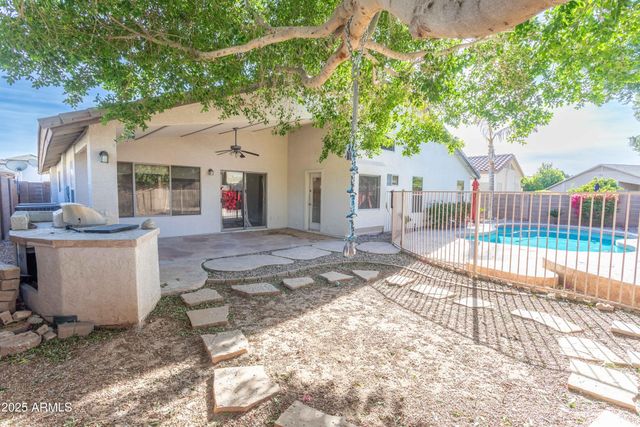 3128 W Adobe Dam Road, Phoenix, AZ 85027