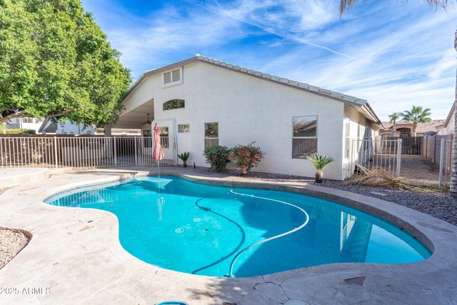 3128 W Adobe Dam Road, Phoenix, AZ 85027