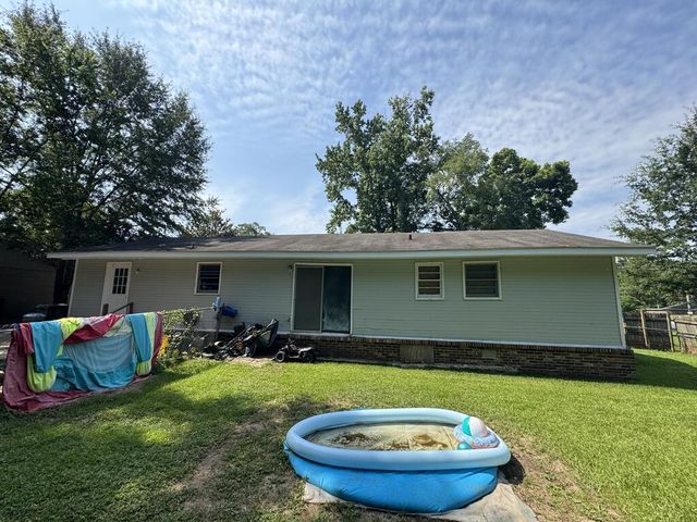 1730 Haisten, Dothan, AL 36301