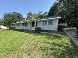 1730 Haisten, Dothan, AL 36301