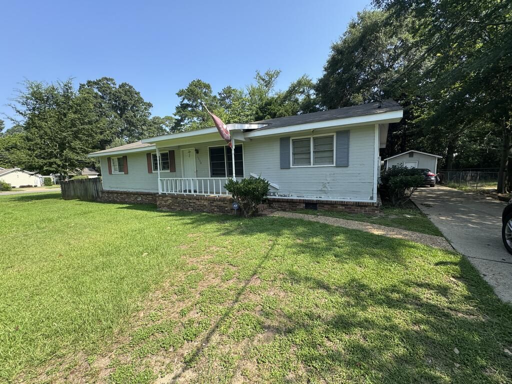 1730 Haisten, Dothan, AL 36301