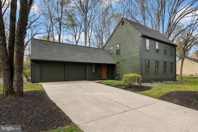 20 DONCASTER RD, Cherry Hill, NJ 08003