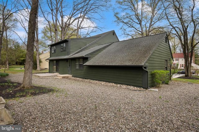 20 DONCASTER RD, Cherry Hill, NJ 08003