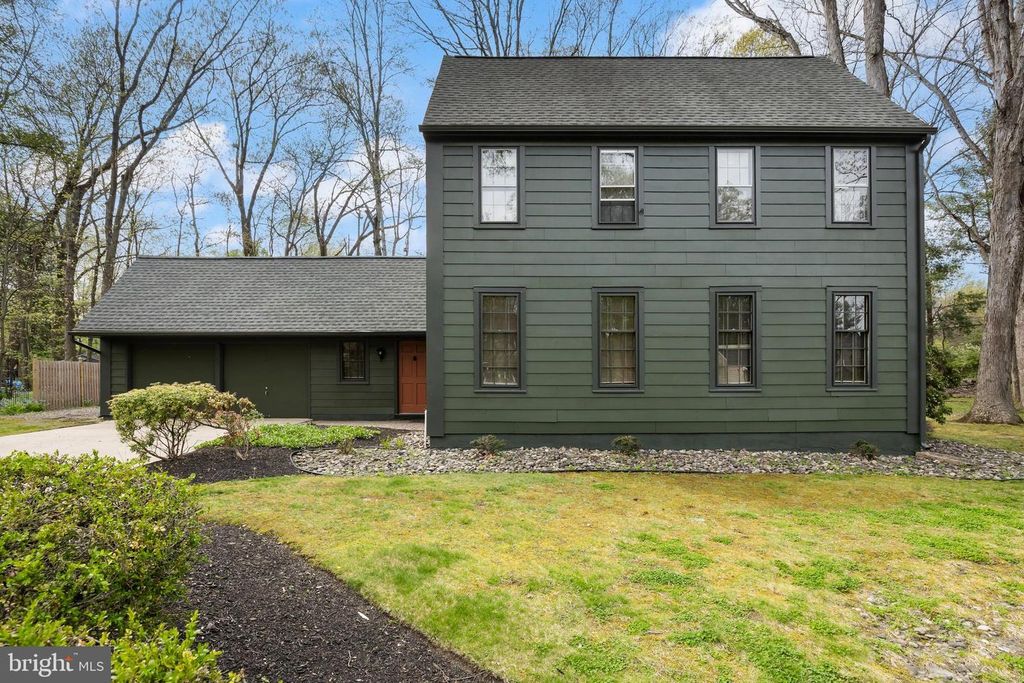 Image 2 of property listing at 20 DONCASTER RD, Cherry Hill, NJ 08003