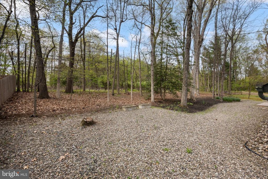 Image 43 of property listing at 20 DONCASTER RD, Cherry Hill, NJ 08003