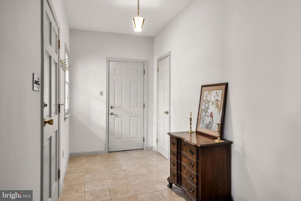 Image 5 of property listing at 20 DONCASTER RD, Cherry Hill, NJ 08003