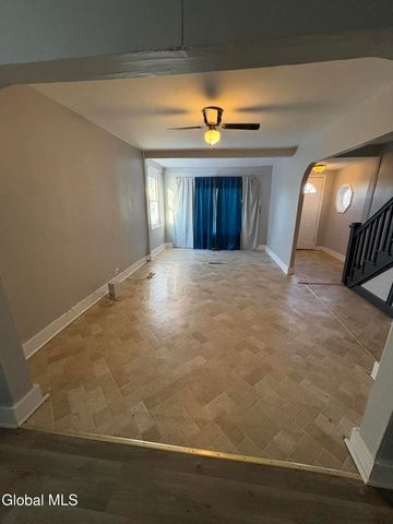 246 Duane Avenue, Schenectady, NY 12307