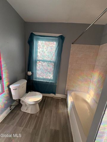 246 Duane Avenue, Schenectady, NY 12307