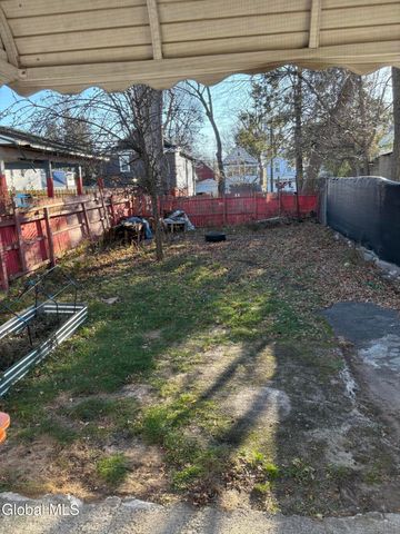 246 Duane Avenue, Schenectady, NY 12307