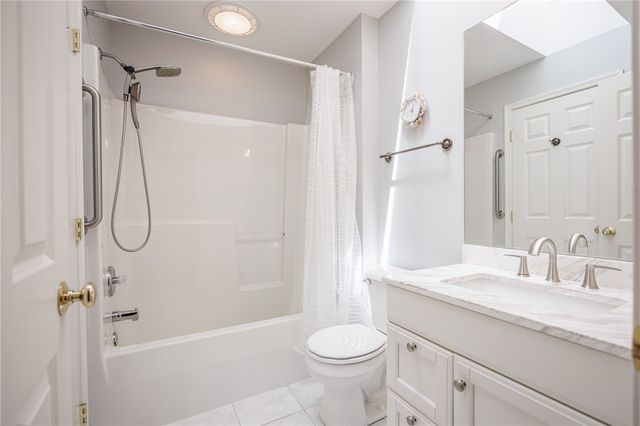 107 Cuddy Court, Webster, NY 14580