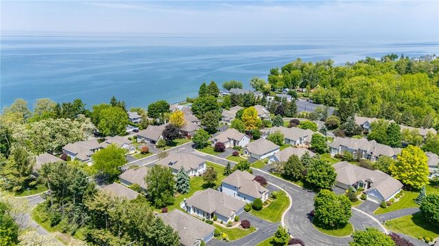 107 Cuddy Court, Webster, NY 14580