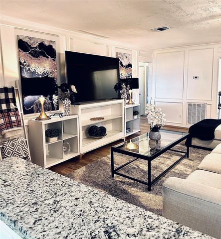 1457 Camellia Drive, Sweeny, TX 77480