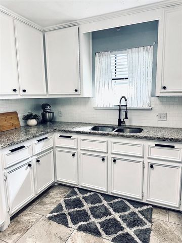 1457 Camellia Drive, Sweeny, TX 77480