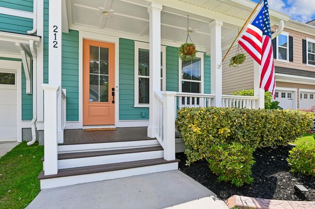 212 Calm Water Way, Summerville, SC 29486