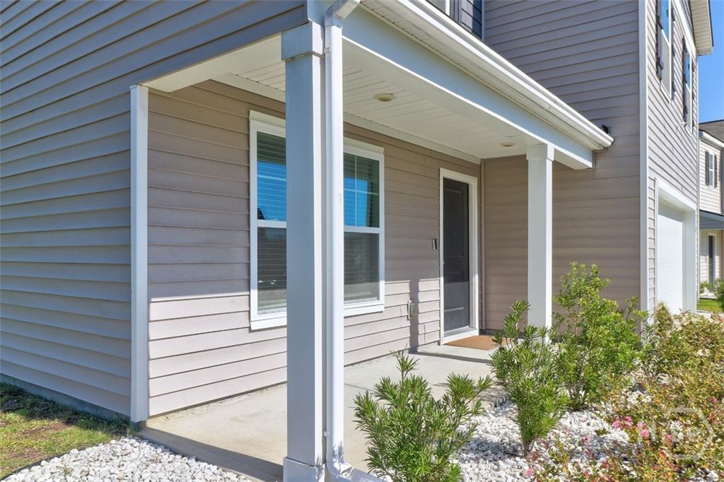 Image 4 of property listing at 118 Aruba Road, Guyton, GA 31312
