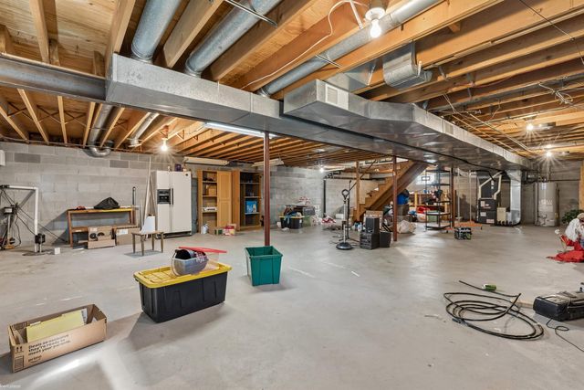 4165 Surrey Lane, Fort Gratiot, MI 48059