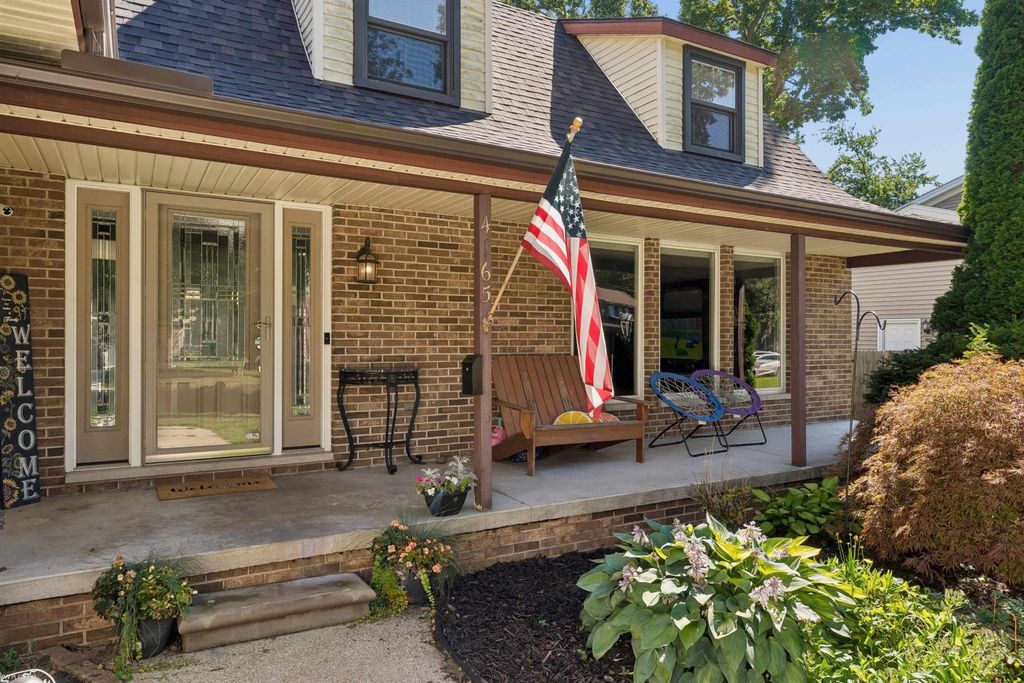 4165 Surrey Lane, Fort Gratiot, MI 48059