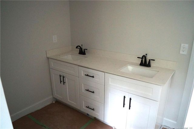 802 PONDEROSA Trail, Cameron, NC 28326