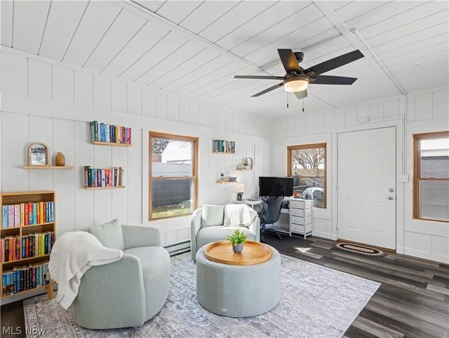 2682 9th Street, Cuyahoga Falls, OH 44221