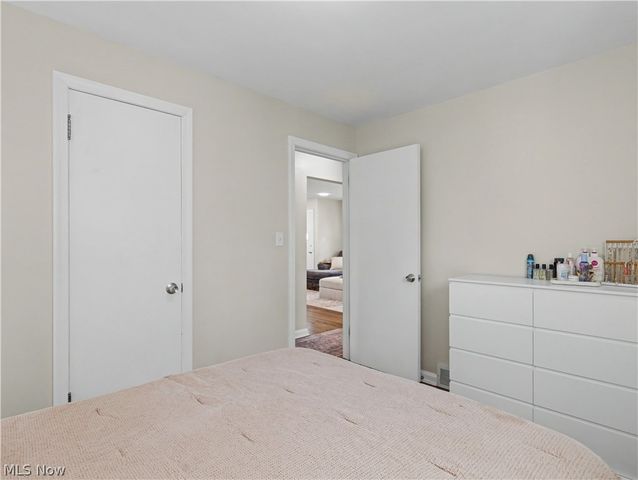 2682 9th Street, Cuyahoga Falls, OH 44221