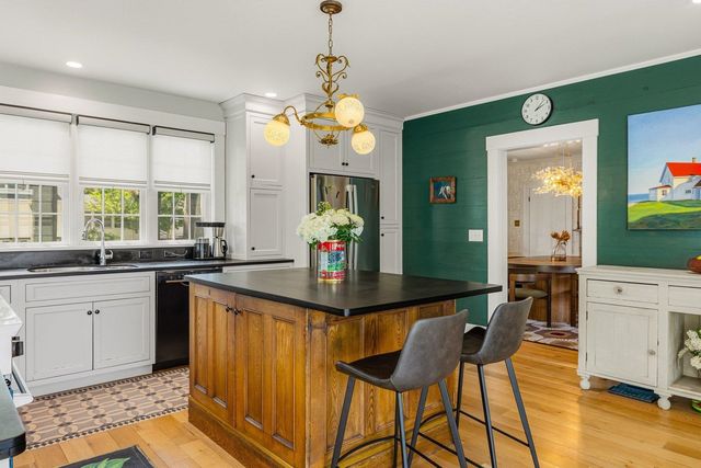 60 Main Street, Exeter, NH 03833