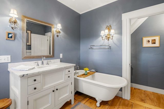 60 Main Street, Exeter, NH 03833