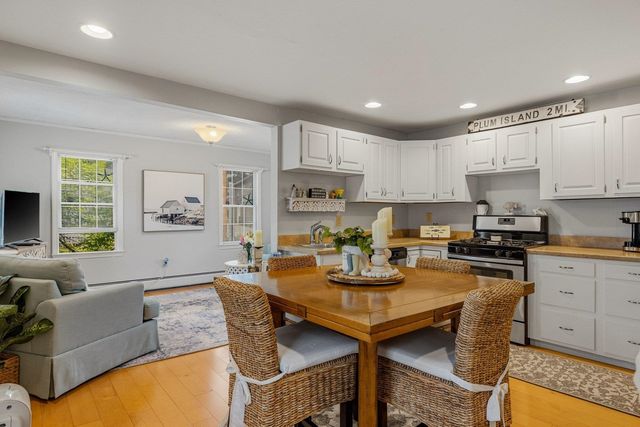 60 Main Street, Exeter, NH 03833