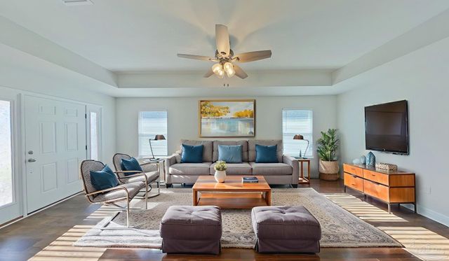 7081 Sonny Dr, Pensacola, FL 32504