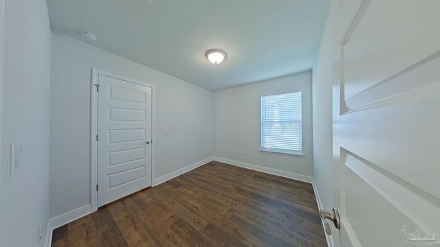 7081 Sonny Dr, Pensacola, FL 32504