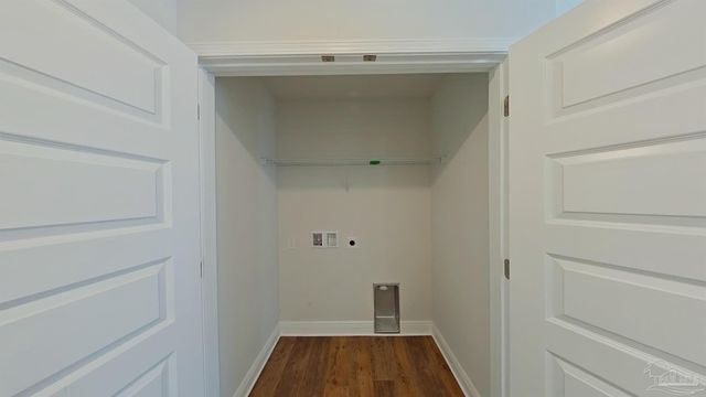 7081 Sonny Dr, Pensacola, FL 32504