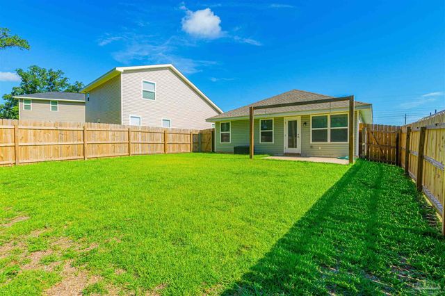 7081 Sonny Dr, Pensacola, FL 32504