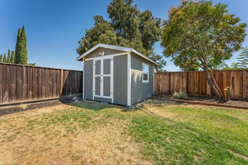 Image 15 of property listing at 818 Sylvandale Avenue, San Jose, CA 95111
