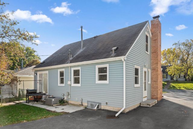 2221 Highland Place, Columbia Heights, MN 55421