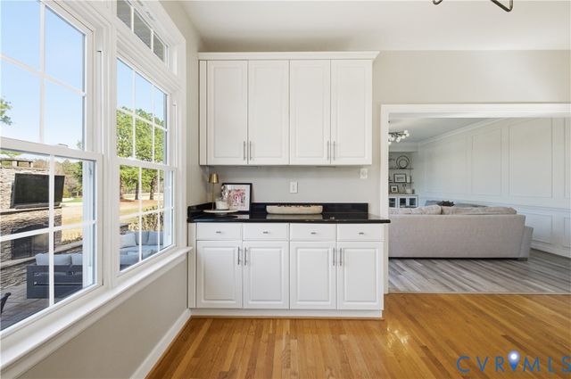 12145 Manor Park Dr, Glen Allen, VA 23059