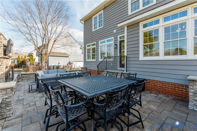 12145 Manor Park Dr, Glen Allen, VA 23059