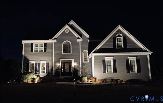 12145 Manor Park Dr, Glen Allen, VA 23059