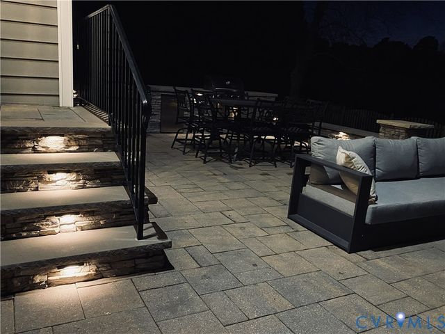 12145 Manor Park Dr, Glen Allen, VA 23059