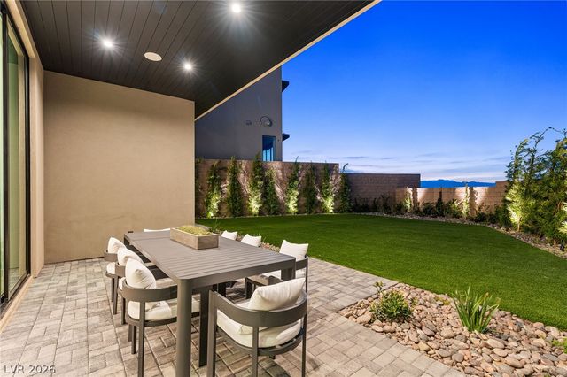 521 Overlook Rim Drive, Henderson, NV 89012