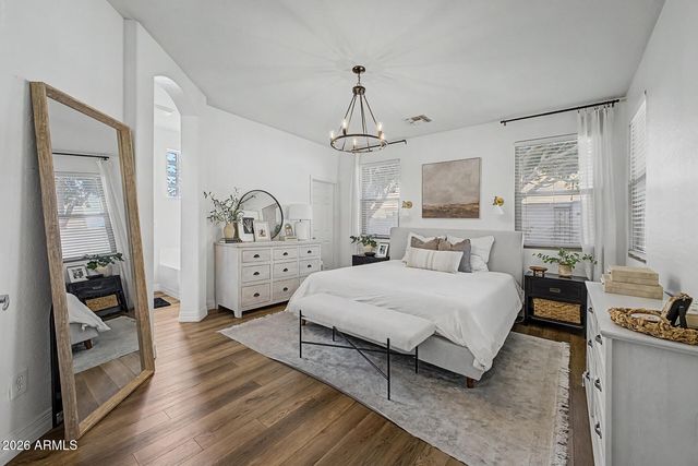 6792 W TETHER Trail, Peoria, AZ 85383