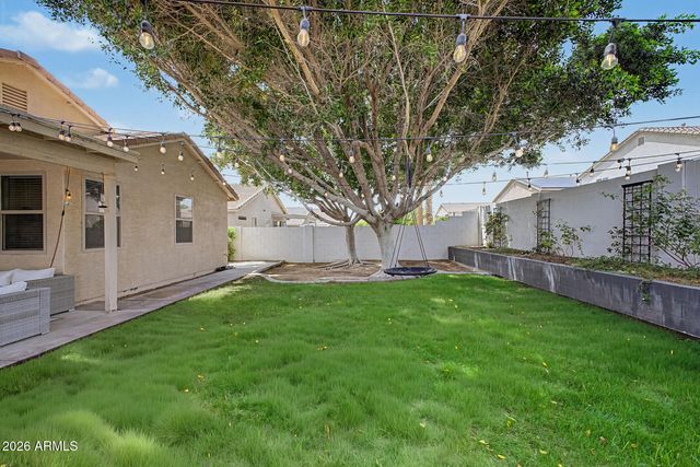 6792 W TETHER Trail, Peoria, AZ 85383