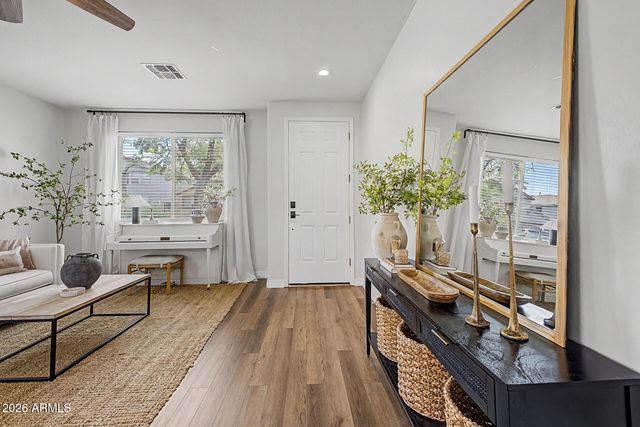 6792 W TETHER Trail, Peoria, AZ 85383