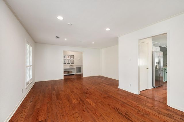 3030 Manila Lane, Houston, TX 77043