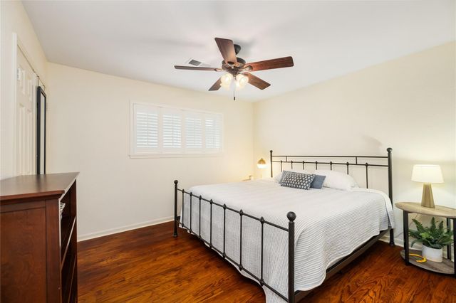 3030 Manila Lane, Houston, TX 77043