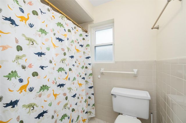 3030 Manila Lane, Houston, TX 77043