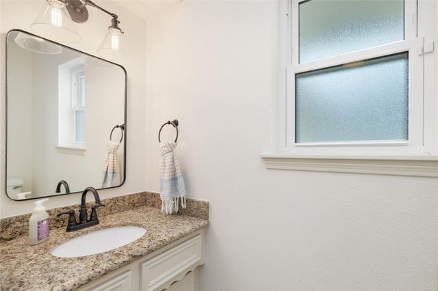 3030 Manila Lane, Houston, TX 77043