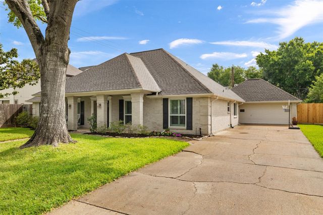 3030 Manila Lane, Houston, TX 77043